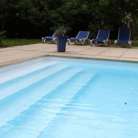 別荘 De La Laiterie ブエイ